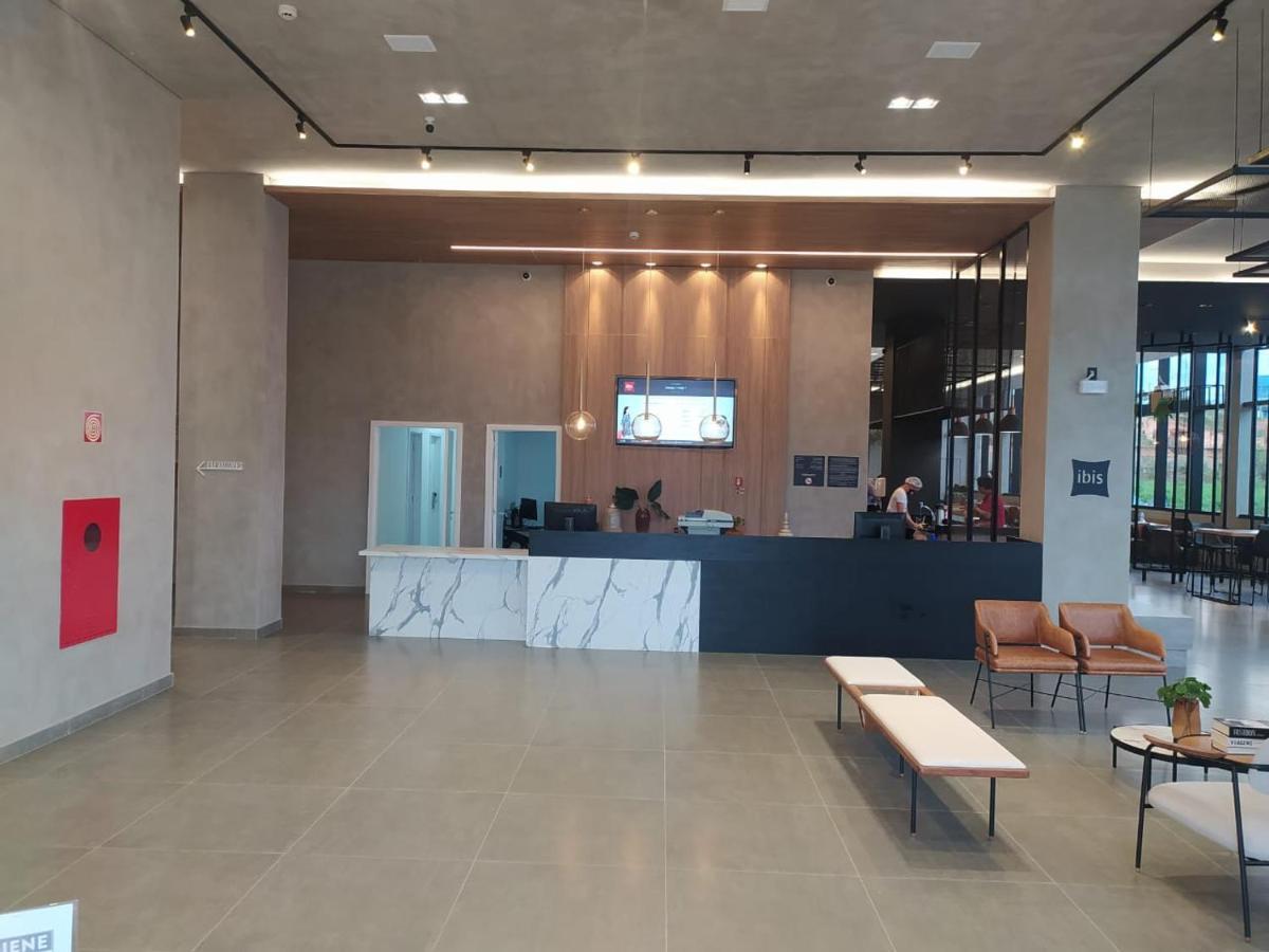 Ibis Nova Serrana Luaran gambar
